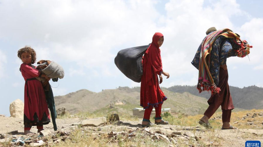  阿富汗：地震过后